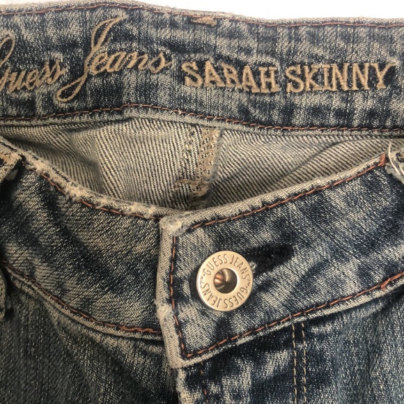 Guess brand Sarah Skinny low rise jeans size US 26 - Picture 7 of 7